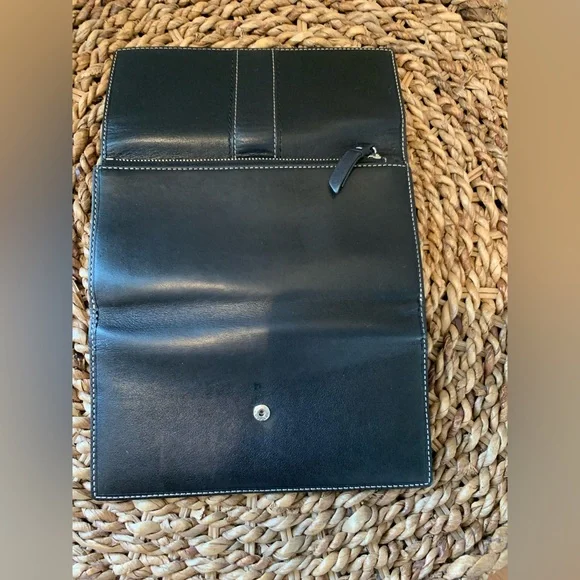 Coach Hampton leather wallet. GUC. Black leather with purple leather interior. - Picture 3 of 10